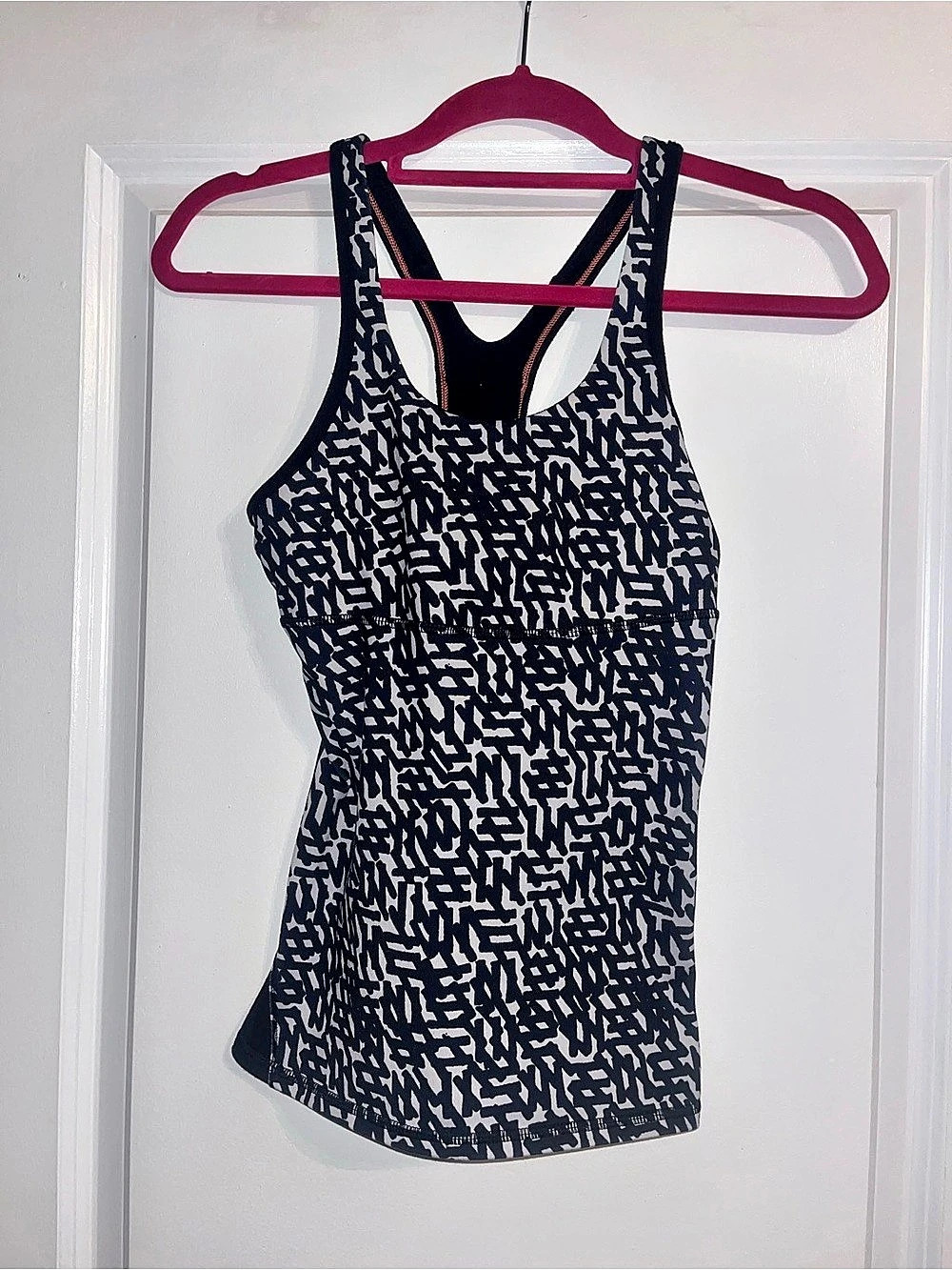 Lululemon No Limits Tank Black & White